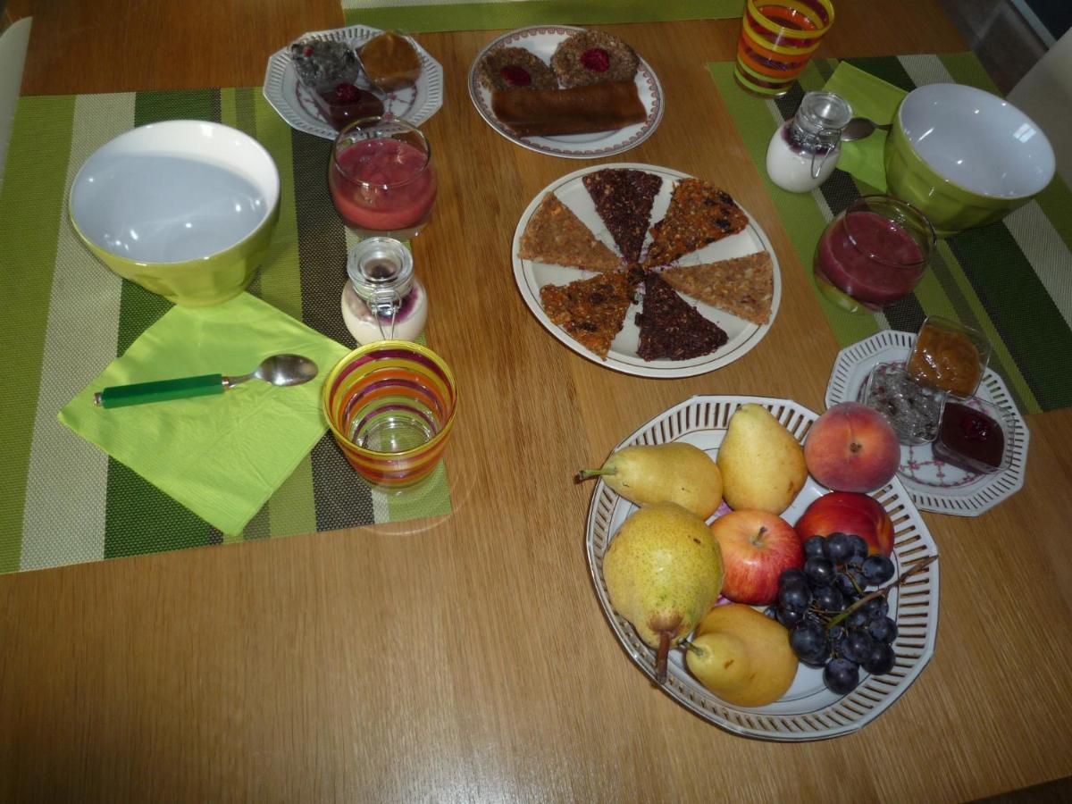La Maison Des Bonheurs Bed & Breakfast Rillieux-la-Pape ภายนอก รูปภาพ